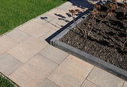 opsluitband in tuin